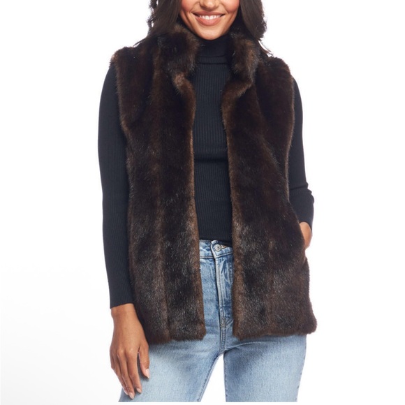 NEW Donna Salyers Fabulous Furs Chocolate Brown Sable Faux Fur Hook Vest Small - Picture 1 of 12